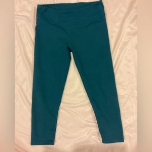 Fabletics Teal Capri Legging